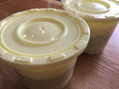 味噌づくり_蓋をして発酵させる